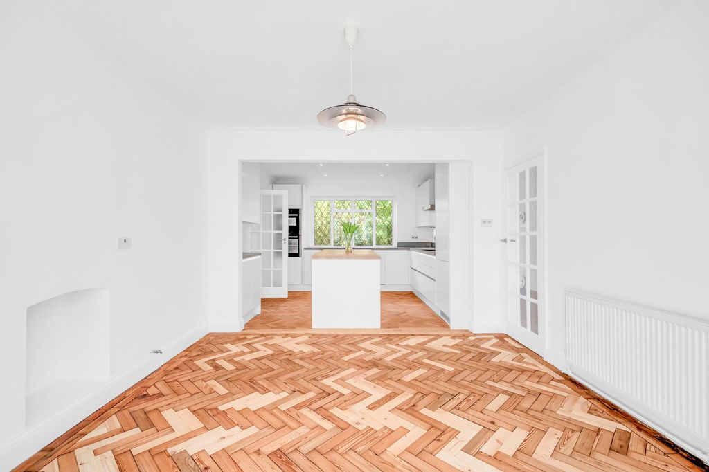 Additional image 5 of 3 bed detached house for saleHarestone Hill, Caterham CR3