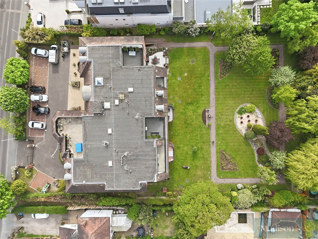 Additional image 26 of 2 bed flat for saleManor Road, Chigwell, Essex IG7