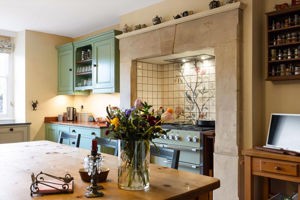 Additional image 6 of 6 bed detached house for saleMoorend Park Road, Cheltenham, Gloucestershire GL53