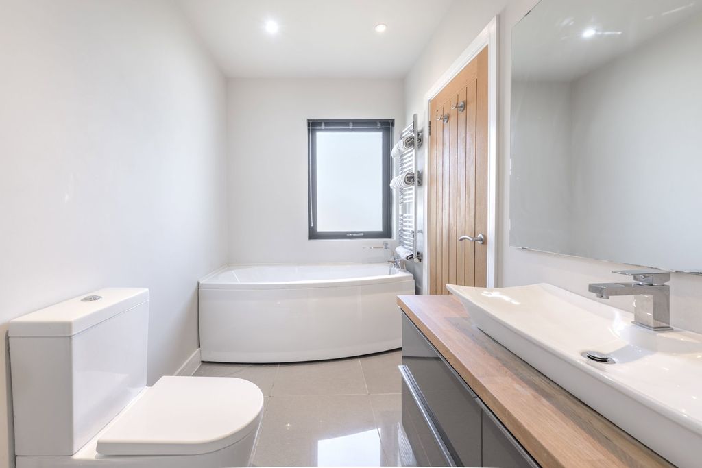 Additional image 38 of 5 bed detached house for saleAlbert Way, Chatteris PE16