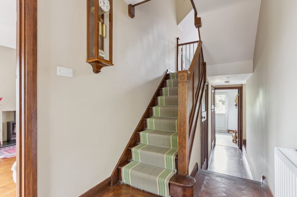 Additional image 13 of 4 bed detached house for saleLowndes Avenue, Chesham, Buckinghamshire HP5