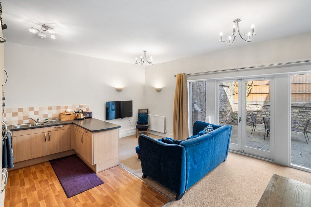 Additional image 3 of 2 bed flat for saleRoyal House, Apartment 9, New Road, Kirkby Lonsdale, Carnforth LA6
