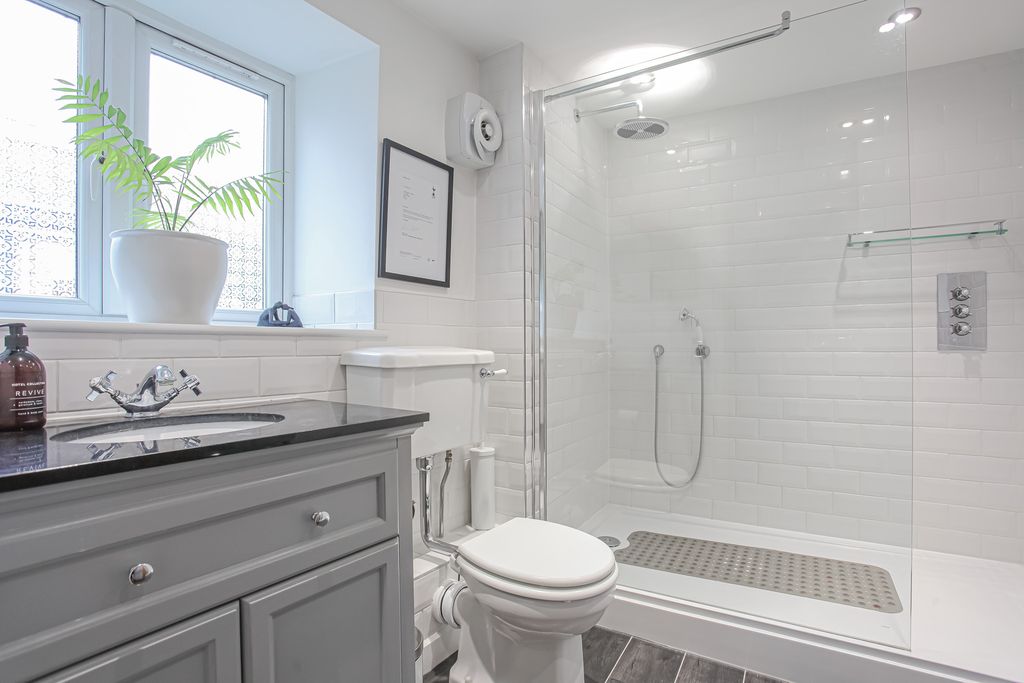 Additional image 8 of 2 bed terraced house for saleHorsefair, Chipping Norton OX7
