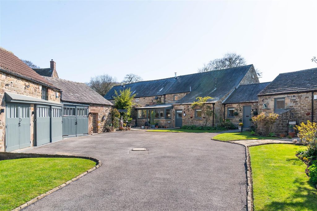 Additional image 70 of 4 bed property for saleHawthorne Barns, Walton Back Lane, Somersall, Chesterfield S42