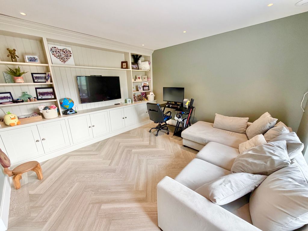 Additional image 14 of 5 bed detached house for salePrior Croft Close, Camberley GU15
