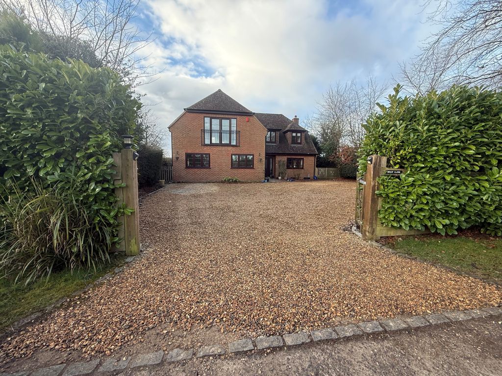 Additional image 22 of 4 bed detached house for saleSprigs Holly Lane, Chinnor, Oxfordshire OX39