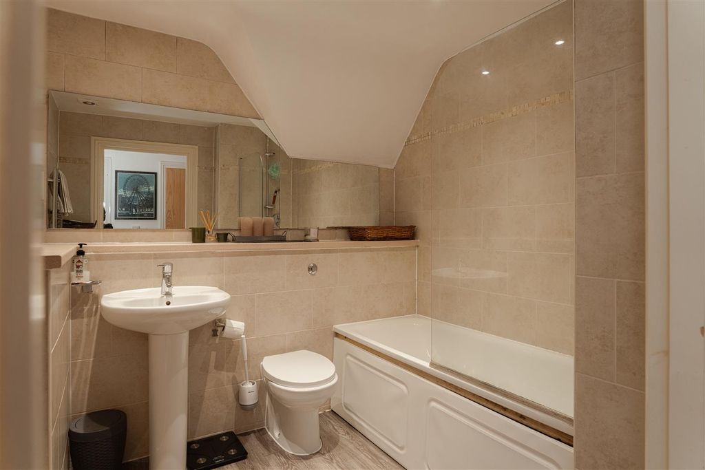 Additional image 11 of 2 bed flat for saleCoulsdon Road, Caterham CR3