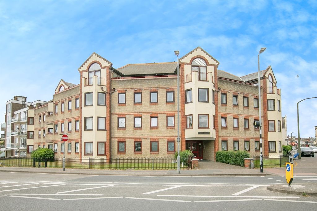 Additional image 2 of 2 bed flat for saleRosemary Road, Clacton-On-Sea CO15