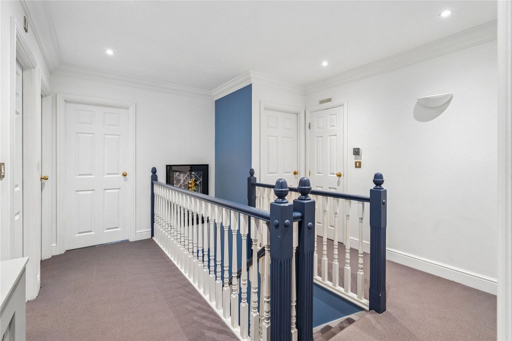 Additional image 16 of 5 bed detached house for saleCedar Close, Chesham HP5