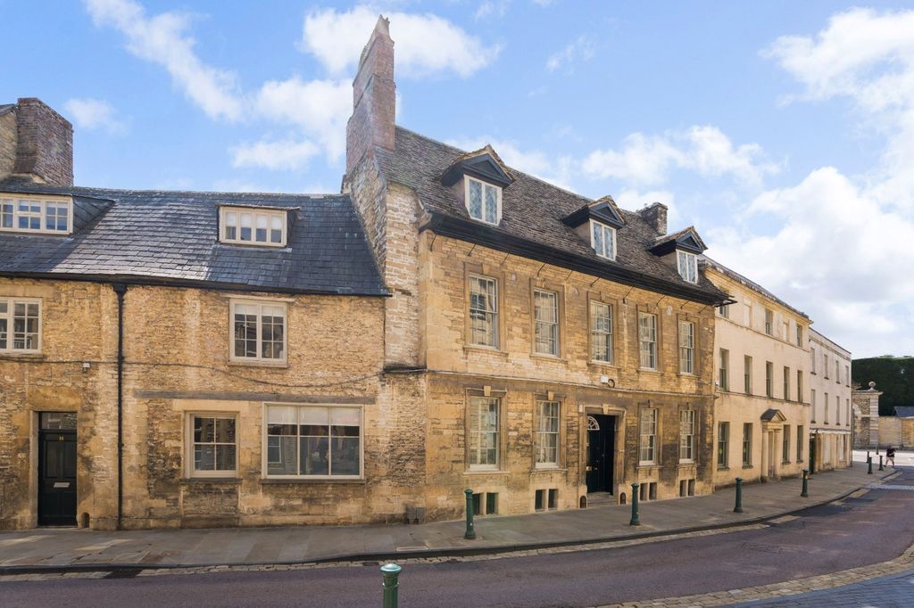 10 bed town house for salePark Street, Cirencester, Gloucestershire GL7