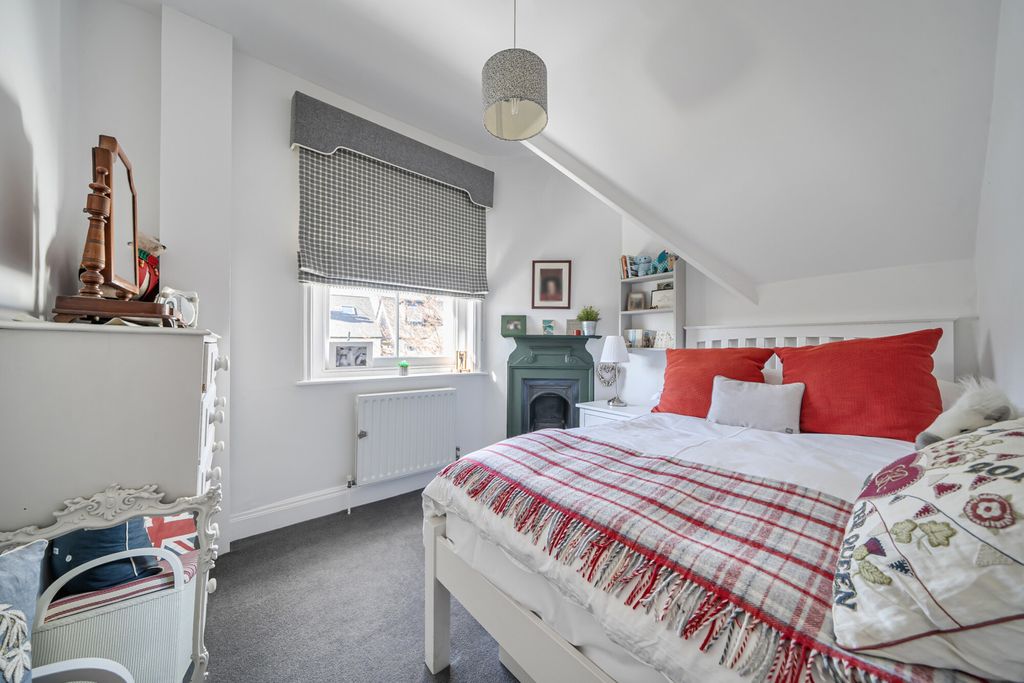 Additional image 20 of 5 bed semi-detached house for saleMorley Road, Chislehurst BR7
