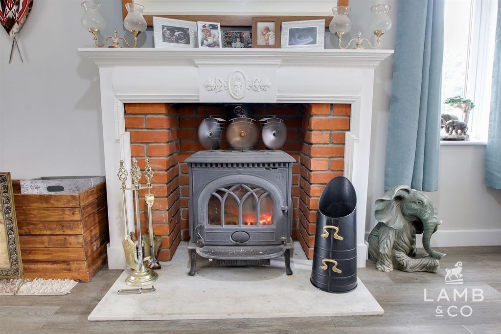 Additional image 8 of 5 bed detached house for saleLondon Road, Little Clacton CO16