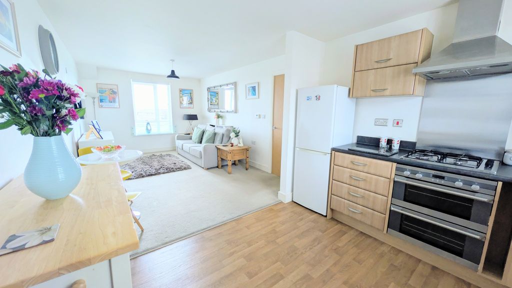 Additional image 2 of 1 bed flat for saleVyvyan House, Kerrier Way, Camborne, Cornwall TR14