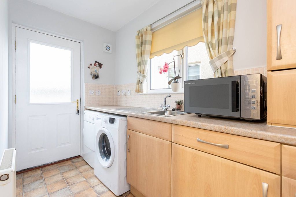 Additional image 8 of 4 bed detached house for saleWindmill View, Sauchie, Alloa, Clackmannanshire FK10