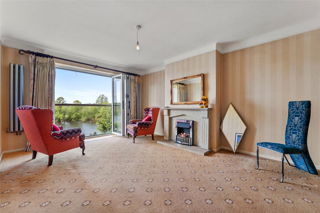 2 bed flat for saleChester, Cheshire CH3 photo 3