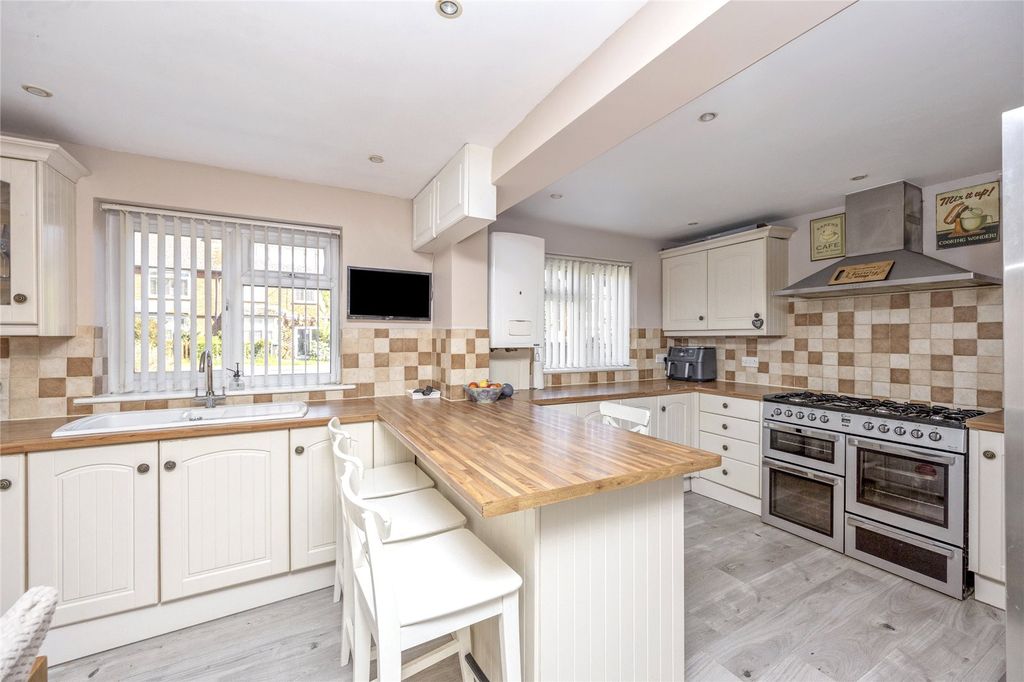 Additional image 16 of 6 bed detached house for saleValebridge Road, Burgess Hill, West Sussex RH15