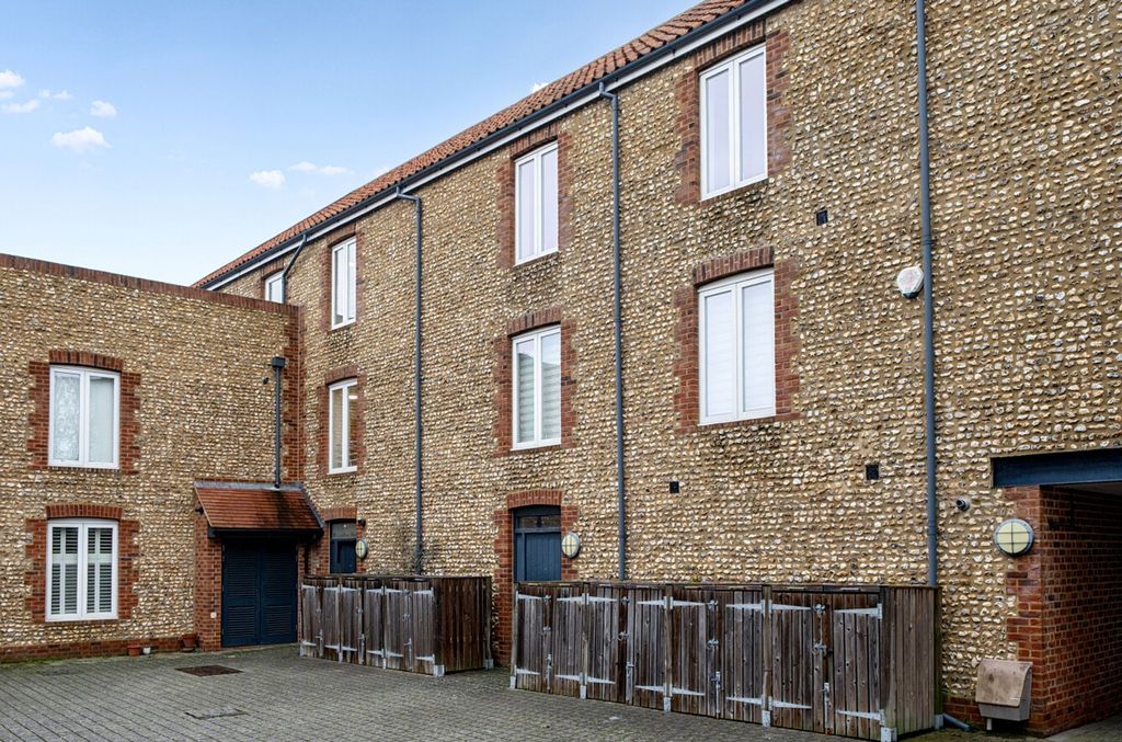 Additional image 20 of 3 bed flat for saleBroakes Road, Chichester PO19
