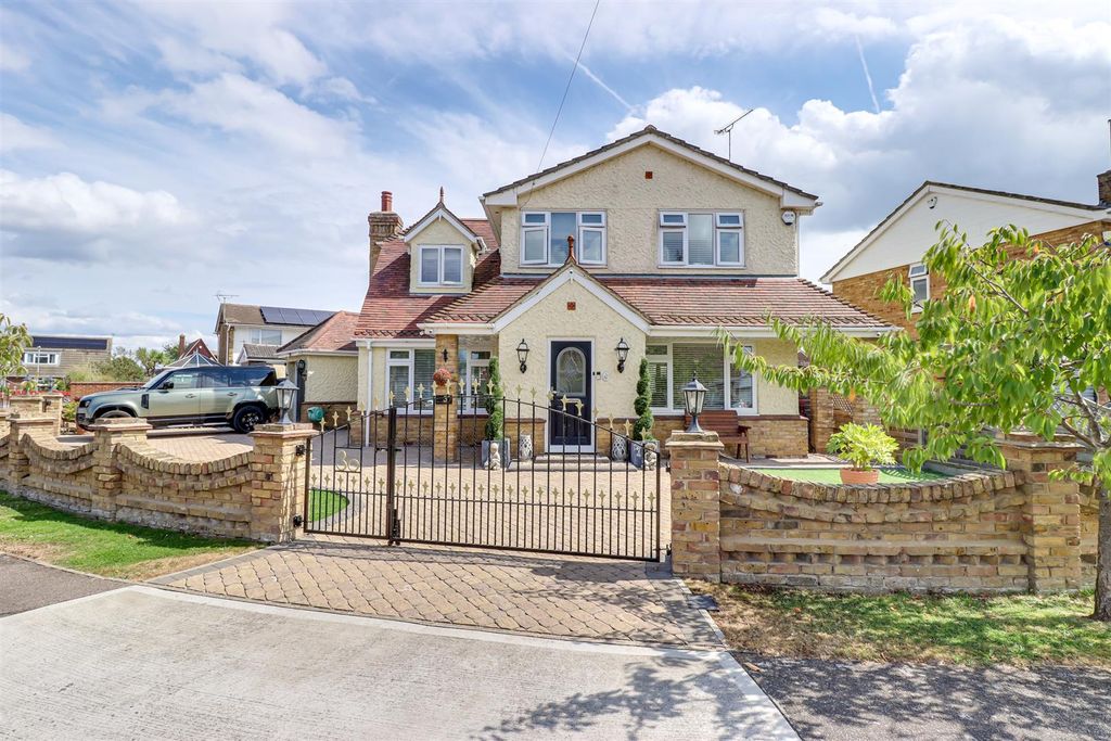 Additional image 25 of 4 bed detached house for saleBarbara Avenue, Canvey Island SS8