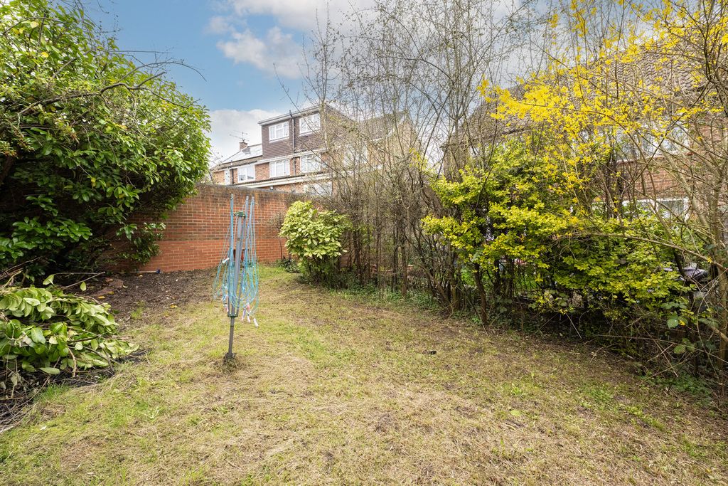 Additional image 11 of 2 bed flat for saleDarvell Drive, Chesham HP5