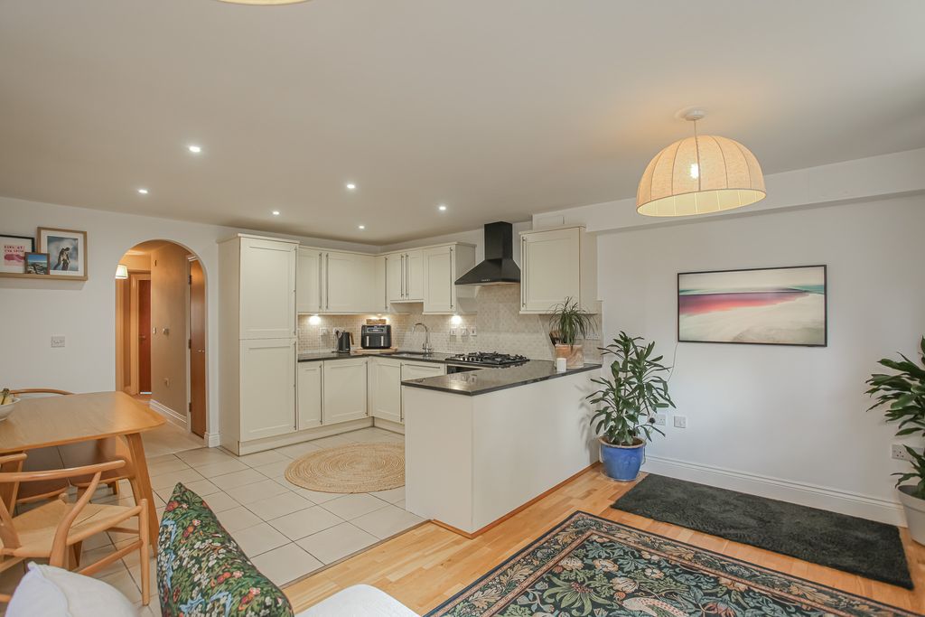 Additional image 3 of 2 bed flat for saleWestcote Place, Chipping Norton OX7