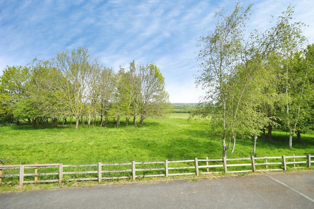 Additional image 2 of 4 bed detached house for saleShotwood Close, Rolleston-On-Dove, Burton-On-Trent, Staffordshire DE13
