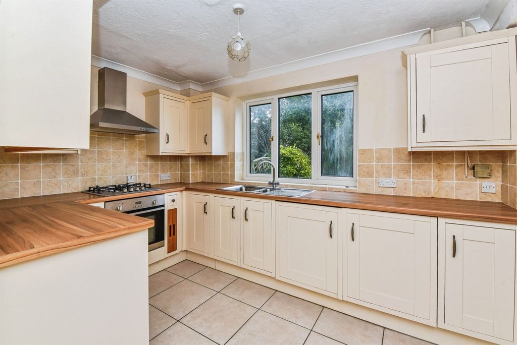 Additional image 9 of 2 bed maisonette for saleMalmesbury Road, Chippenham SN15