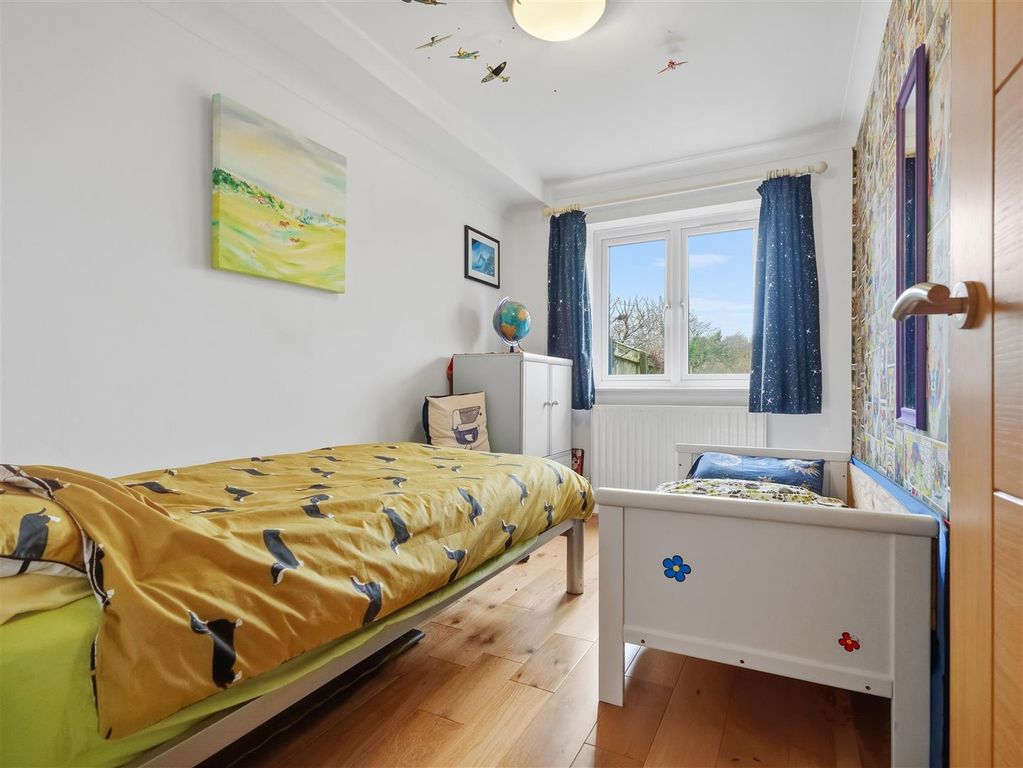 Additional image 32 of 5 bed town house for saleAsquith Close, Christchurch BH23