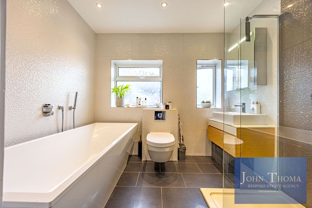 Additional image 22 of 4 bed detached house for saleNew Barns Way, Chigwell IG7