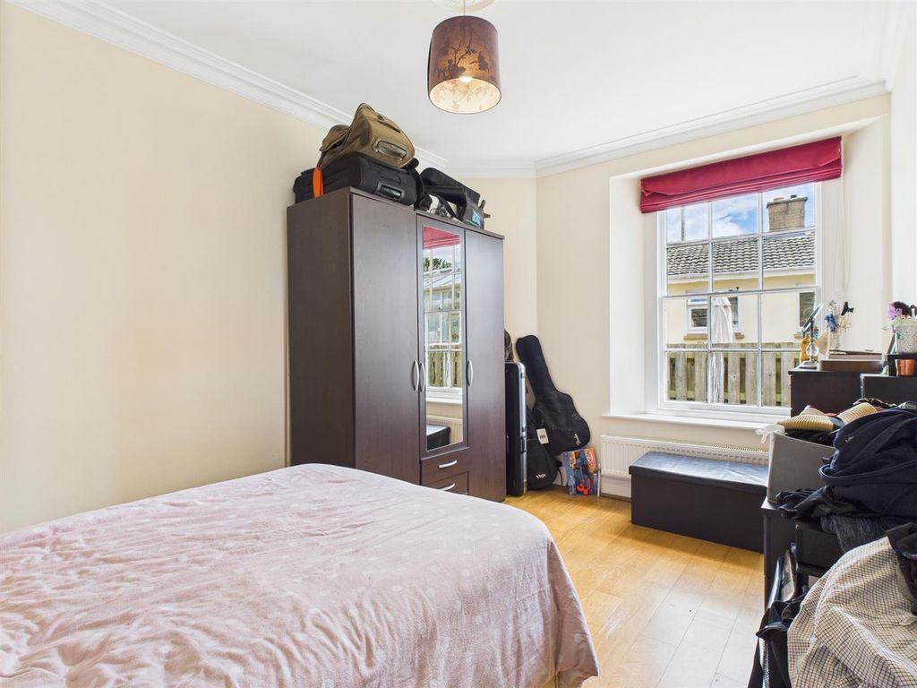 Additional image 7 of 2 bed flat for saleThe Paddocks, Chippenham SN15