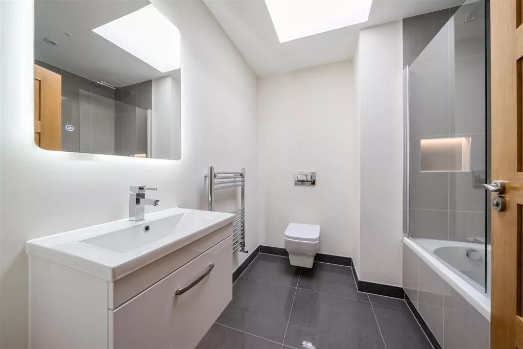 Additional image 8 of 2 bed flat for saleTekels Park, Camberley GU15