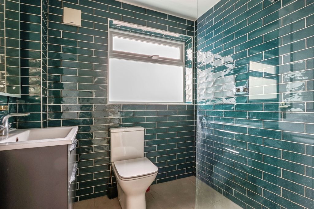 Additional image 4 of 4 bed detached house for saleDurlston Crescent, Christchurch BH23