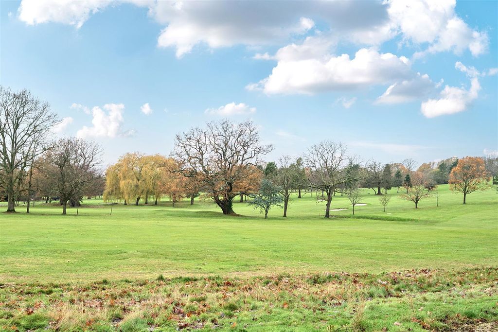 Additional image 34 of 5 bed detached house for saleProwse Avenue, Bushey Heath, Bushey WD23