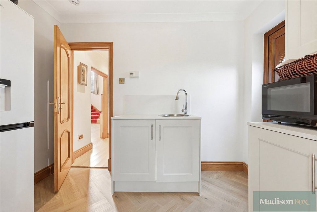Additional image 14 of 6 bed detached house for saleTomswood Road, Chigwell IG7