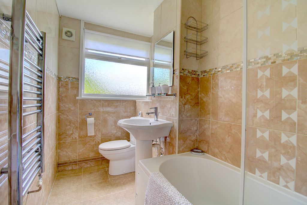 Additional image 8 of 3 bed flat for saleGarrick Road, Lichfield WS13