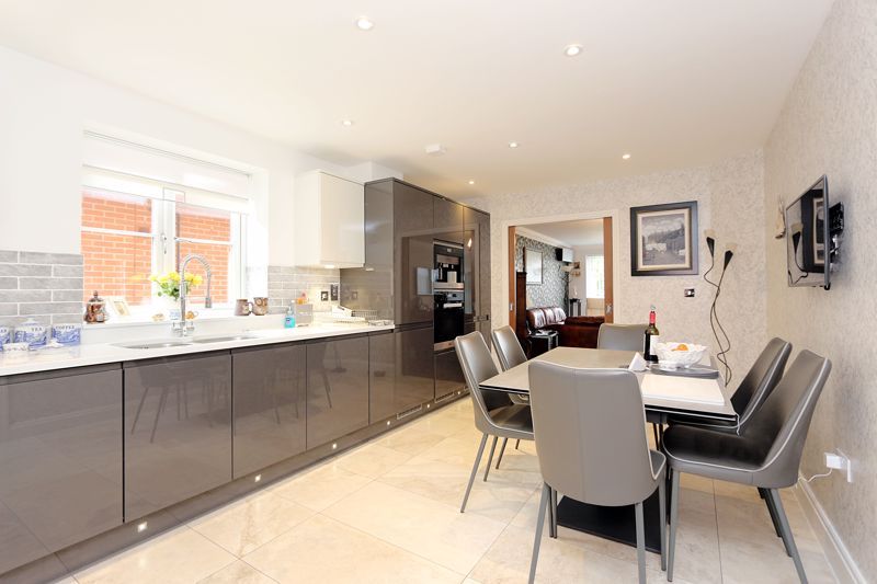 Additional image 10 of 3 bed flat for saleRegency Apartments, Manor Road, Chigwell IG7