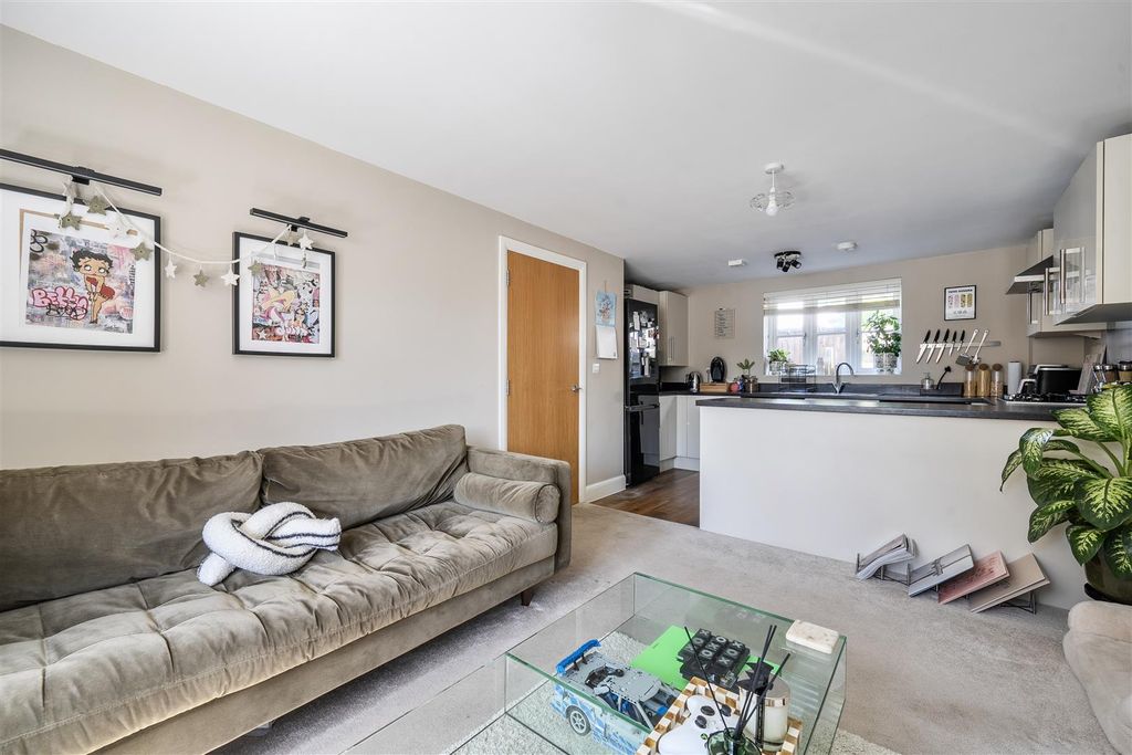Additional image 6 of 1 bed flat for saleCochran Avenue, Chippenham SN15