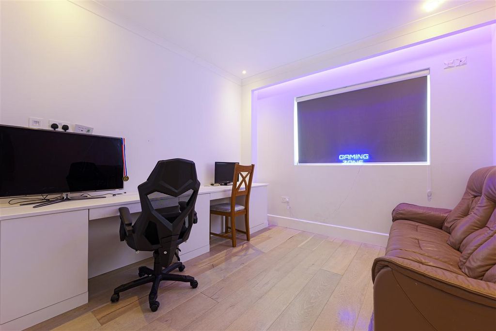 Additional image 21 of 6 bed detached house for saleFarnham House, Merton Lane, Canterbury CT4