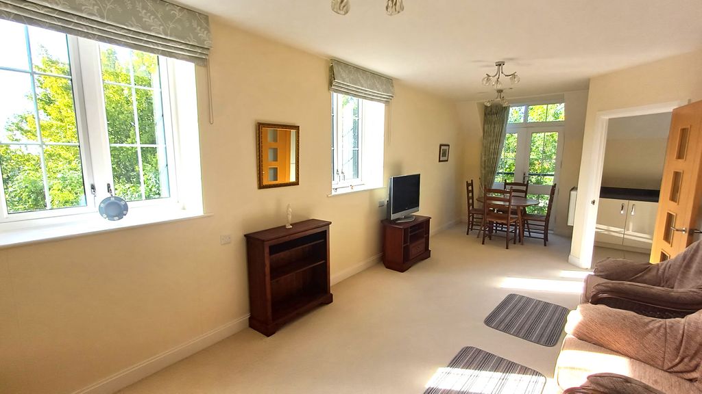 Additional image 2 of 1 bed flat for saleTrinity Road, Chipping Norton OX7