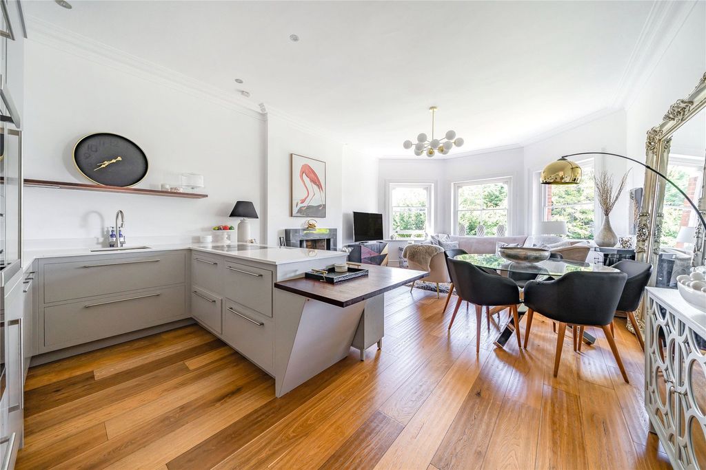 Additional image 3 of 2 bed flat for saleChevender, Prince Imperial Road, Chislehurst BR7