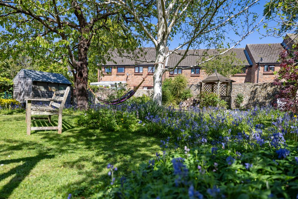 Additional image 36 of 4 bed semi-detached house for saleWhyke Road, Chichester PO19