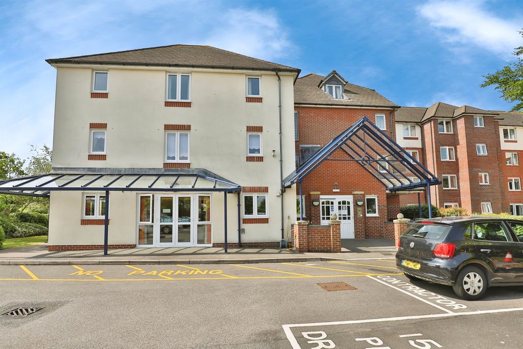 Additional image 17 of 2 bed flat for saleStour Road, Christchurch BH23