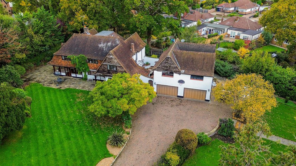 Additional image 12 of 5 bed detached house for saleOakwood Close, Chislehurst BR7