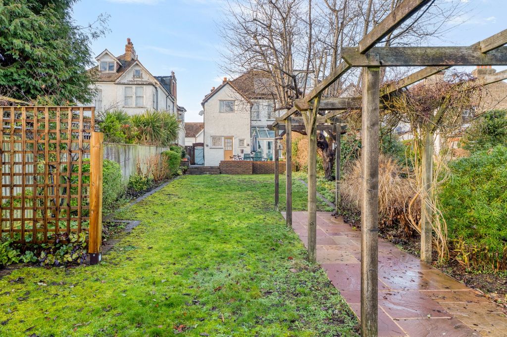 Additional image 15 of 4 bed semi-detached house for salePark Hill, Carshalton SM5