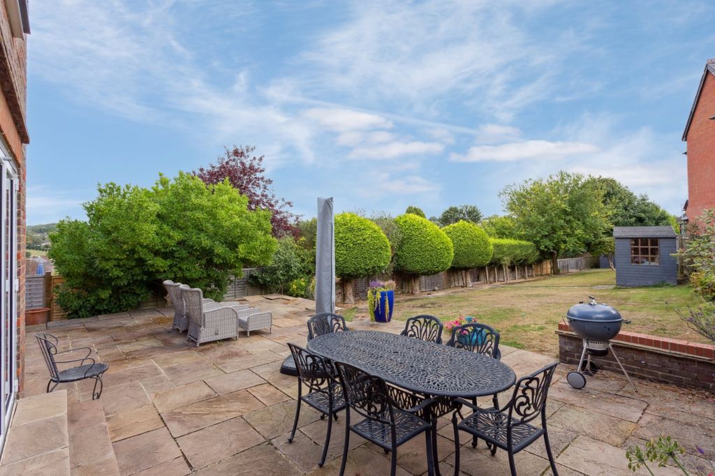 Additional image 23 of 4 bed detached house for saleLowndes Avenue, Chesham, Buckinghamshire HP5