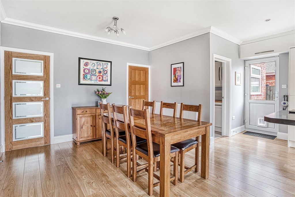 Additional image 11 of 5 bed detached house for saleBeamhill Road, Stretton, Burton-On-Trent DE13