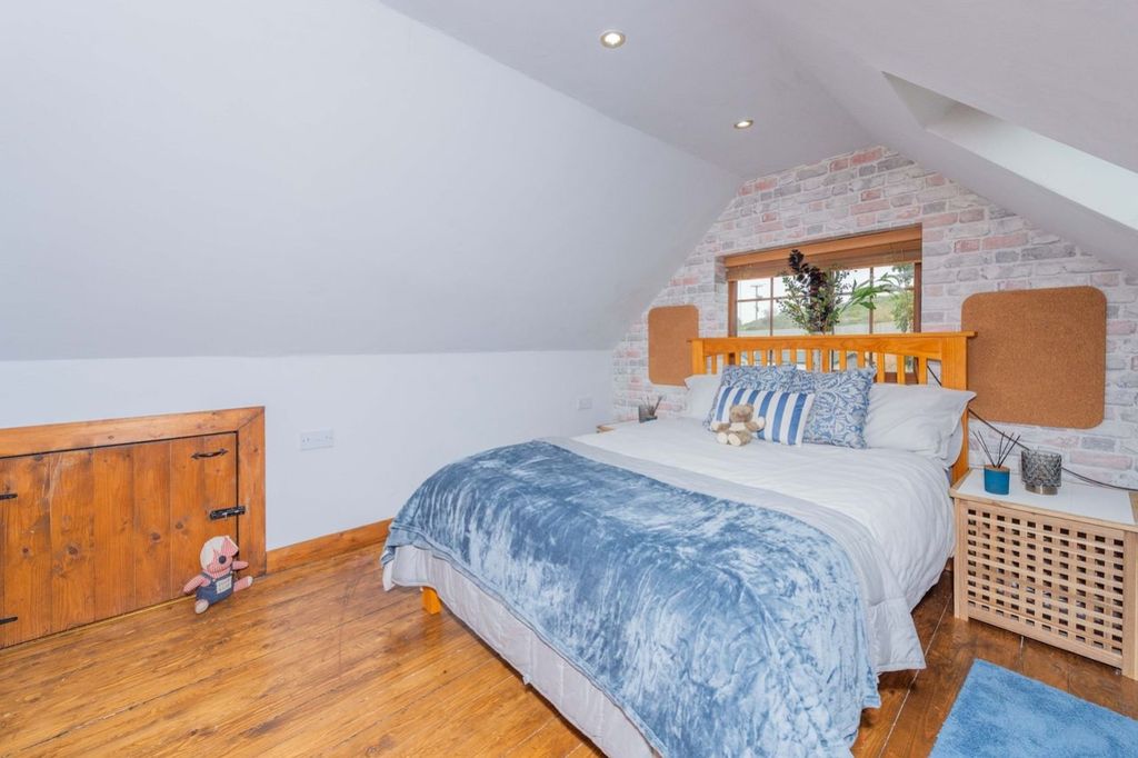Additional image 14 of 5 bed country house for saleWalford Lodge Dorrington, Shrewsbury SY5