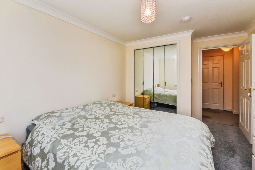 Additional image 10 of 2 bed flat for saleMilton Lane, Wells, Somerset BA5
