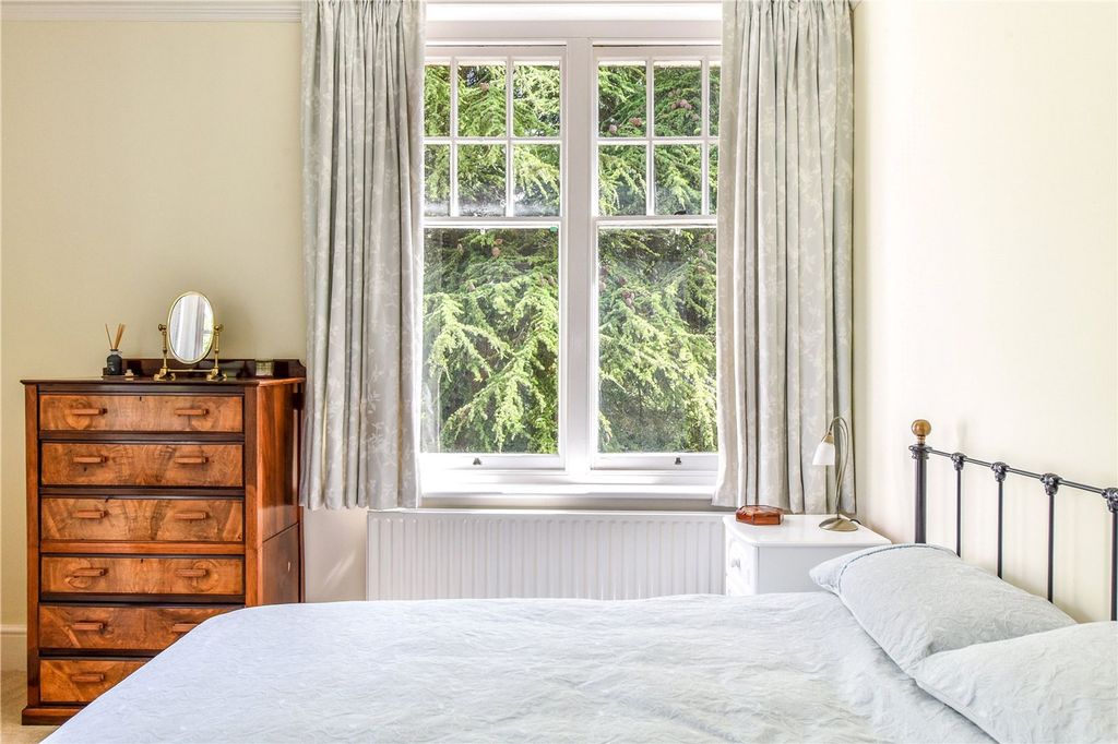 Additional image 16 of 6 bed detached house for saleThe Avenue, Chichester PO19
