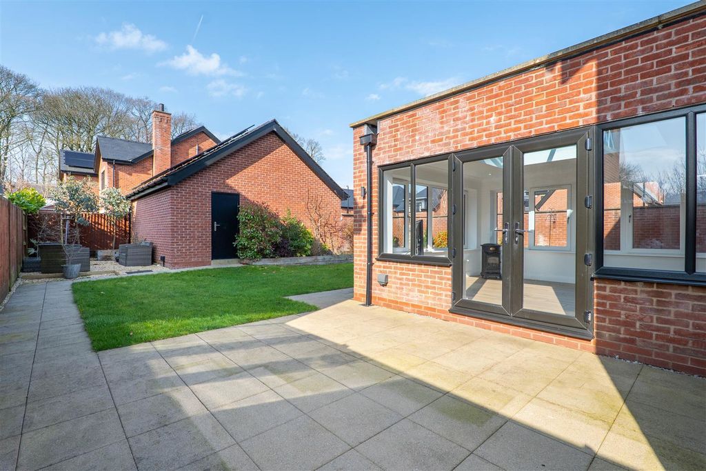 Additional image 45 of 7 bed detached house for saleChapel Fold, Whittle-Le-Woods, Chorley PR6