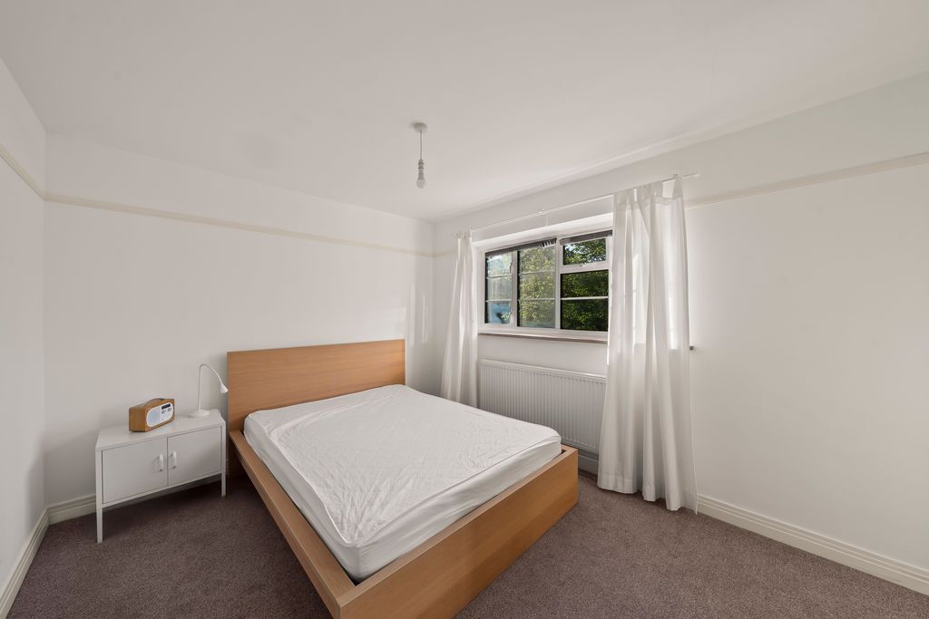 Additional image 11 of 2 bed flat for saleWest Street Lane, Carshalton SM5